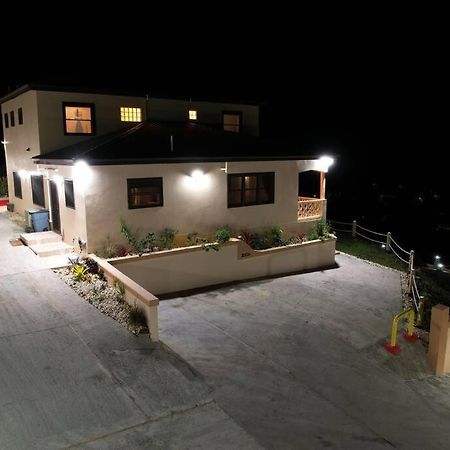 The Pearl - Spacious Air Conditioned 3Bd, 2Bth Villa With Gorgeous Views Old Road Exterior foto