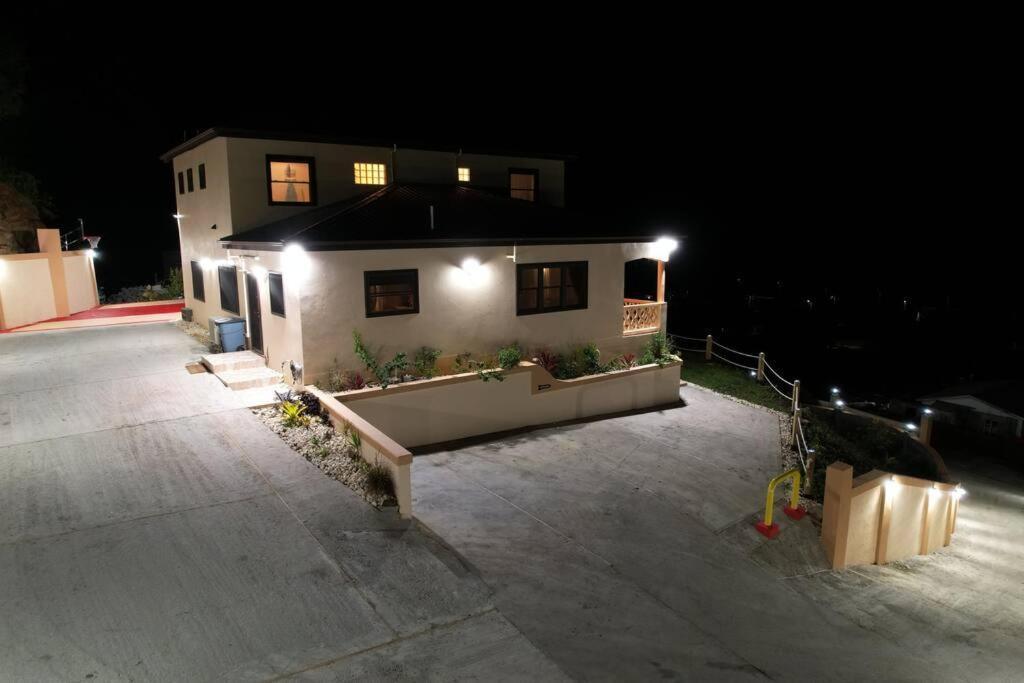 The Pearl - Spacious Air Conditioned 3Bd, 2Bth Villa With Gorgeous Views Old Road Exterior foto