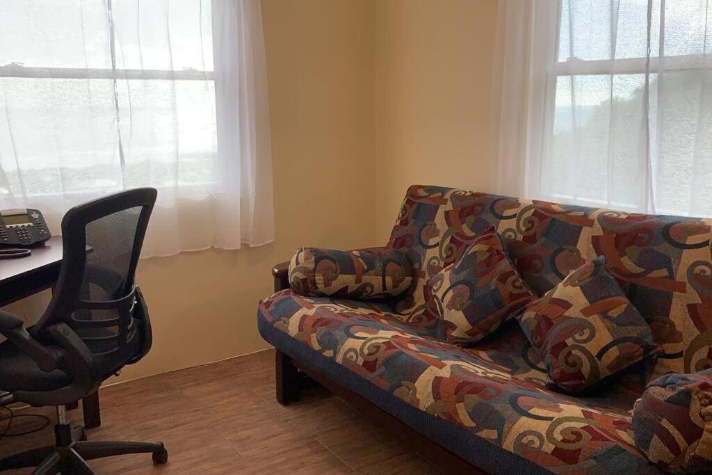 The Pearl - Spacious Air Conditioned 3Bd, 2Bth Villa With Gorgeous Views Old Road Exterior foto